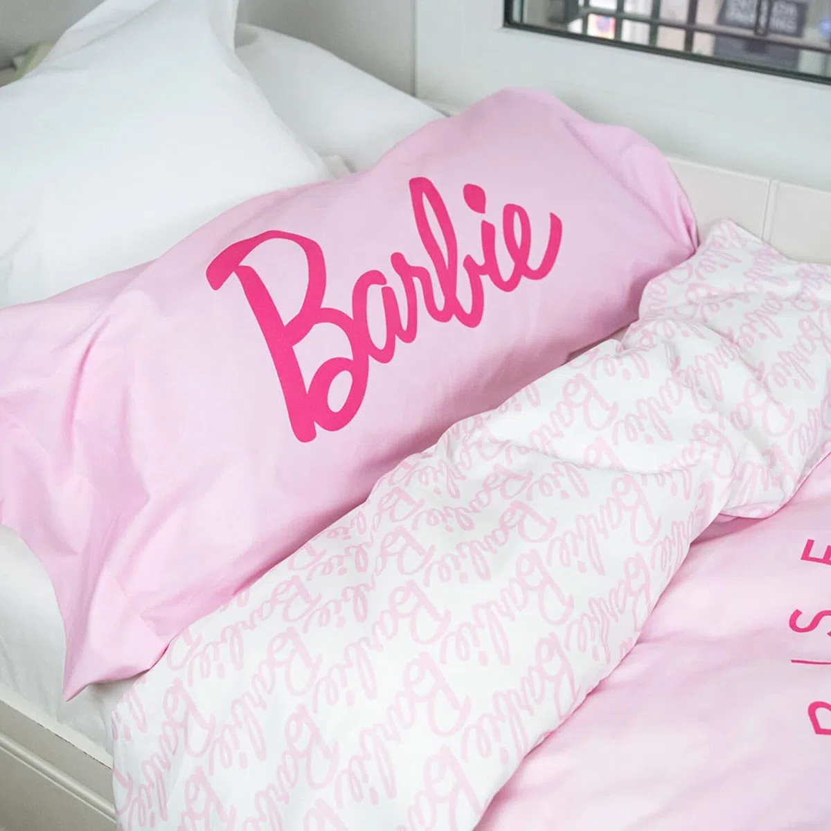 Burrito Blanco | Funda nórdica Barbie™ | Cama de 90cm. | Diseño Malibú 003 | Color Rosa | 100% Algodón