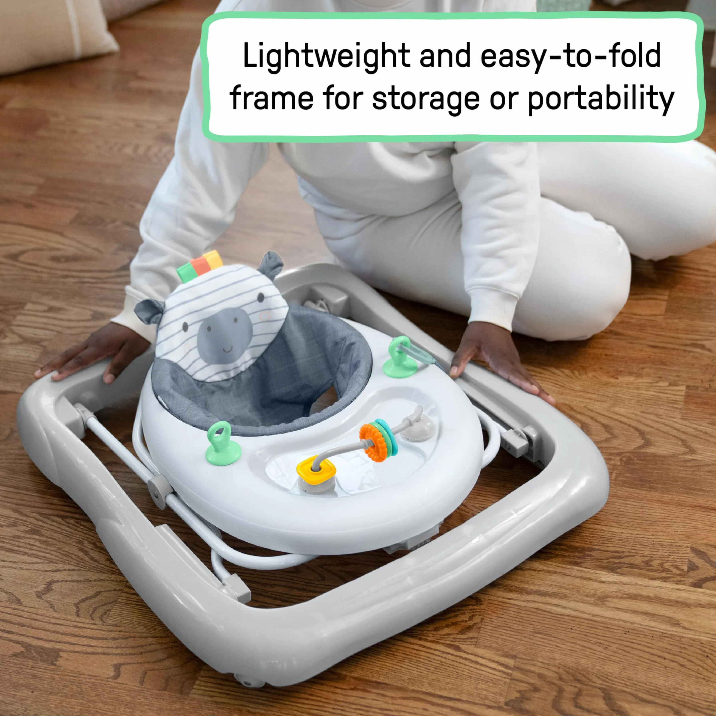 Ingenuity, Andador Interactivo Smooth Strides, Chambray, Promueve el Desarrollo con Barra de Altura Ajustable en 3 Posiciones, Juguetes Incluidos, Diseño Compacto y Seguro, Para Bebés de 6 a 12 Meses