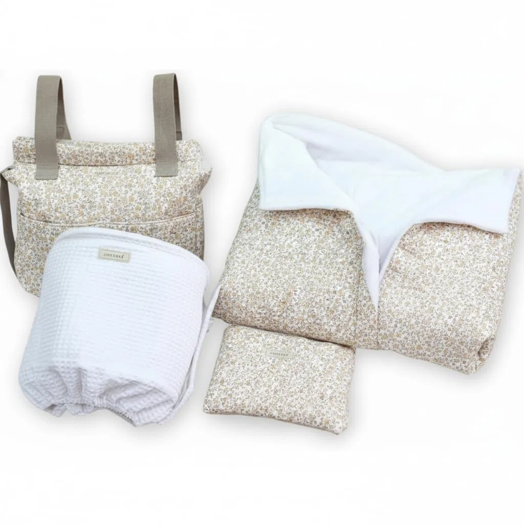Pack vestidura capazo Universal - Regalo recién Nacido - Vestidura Universal Capazo, Bajera, Bolso y Arrullo Invierno 0-6 Meses (Ecru, Vestidura, arrullo, Bajera y Bolso) | Diseño exclusivo