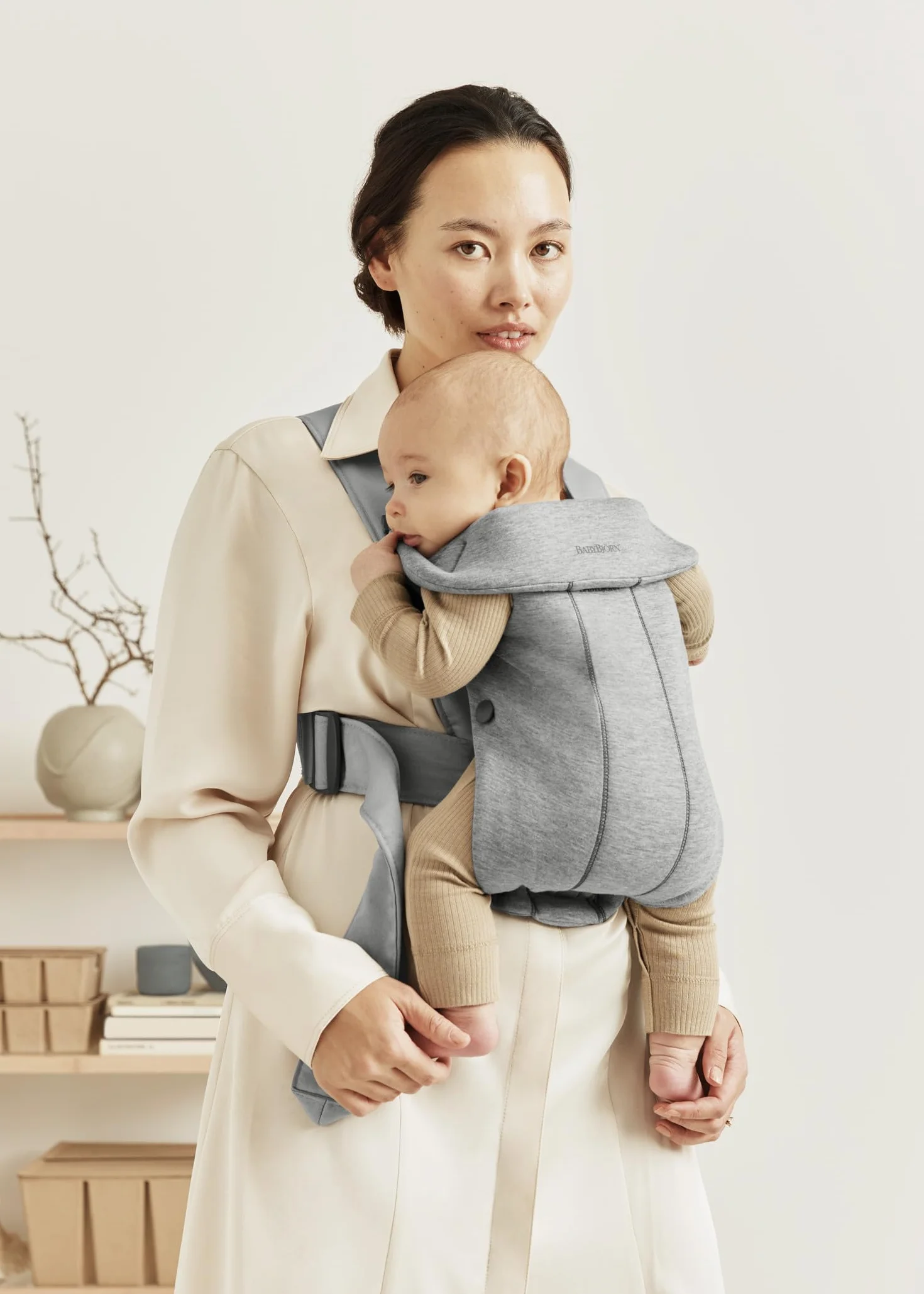 BABYBJÖRN Mochila Porta Bebé Mini, 3D Jersey, Gris Claro