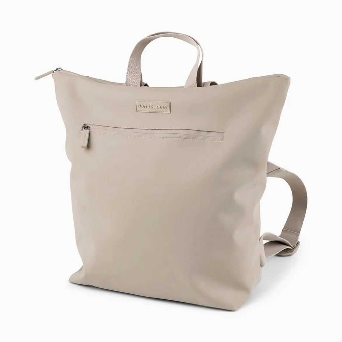 Done by Deer Mochila cambiador plegable y dos ganchos para cochecito. Bolsa para pañales de 100% poliéster reciclado con revestimiento de poliuretano, beige, 45 x 15 x H 40 cm. Wickelunterlage: 55 x