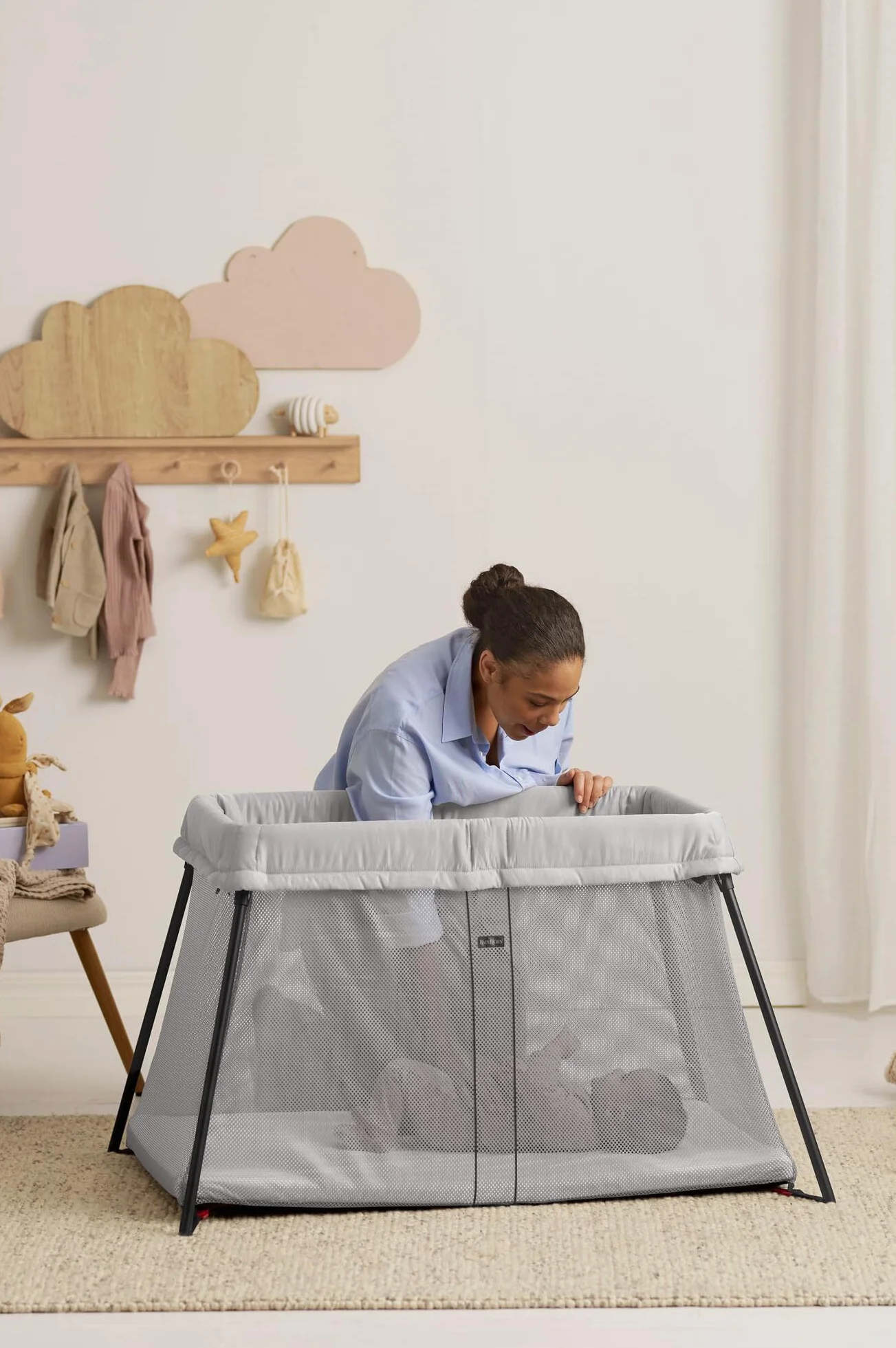 BABYBJÖRN Cuna de Viaje Light, Plata