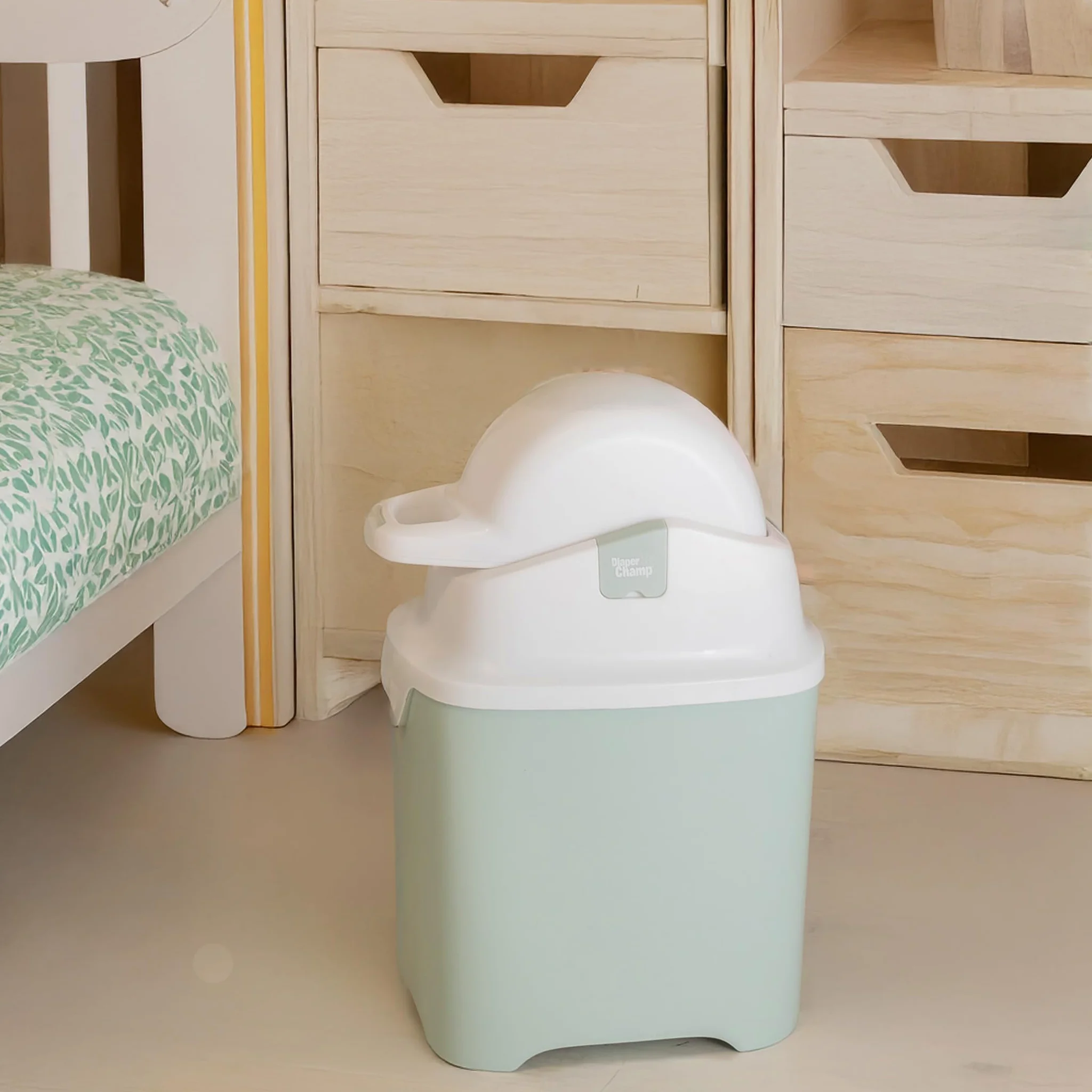 DiaperChamp ONE, Contenedor de pañales sin olor, sin recambios, utiliza bolsas de basura normales. Calidad profesional., Color verde salvia suave