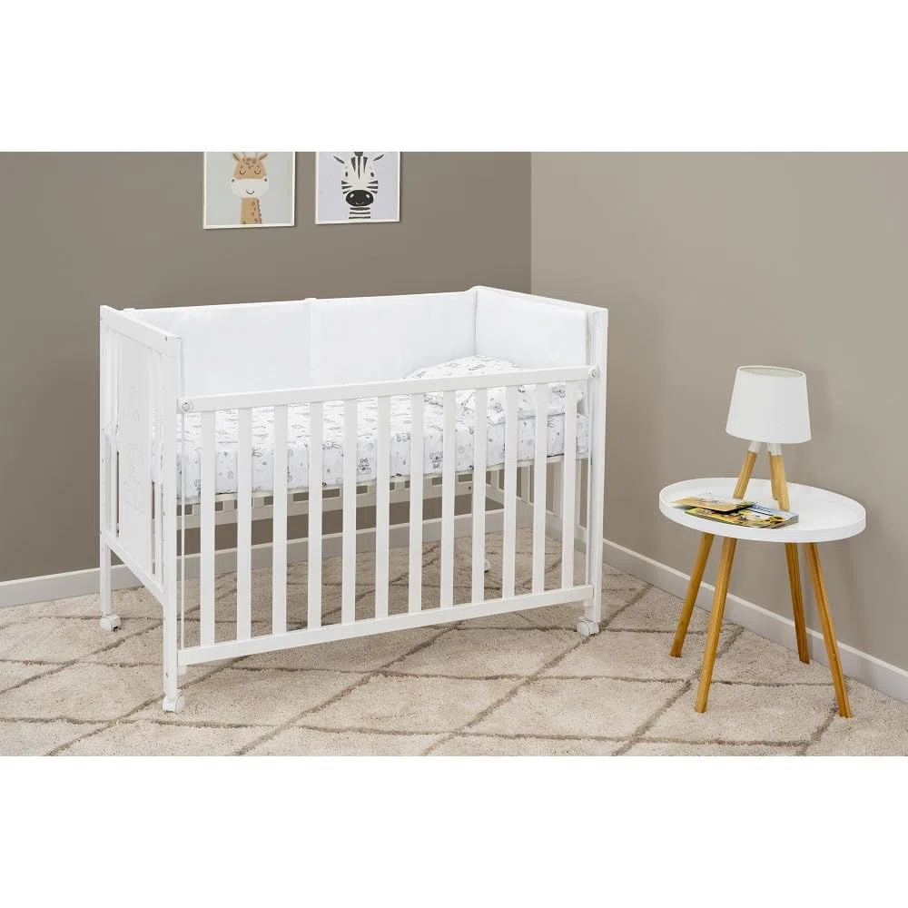 Interbaby Cuna Bebé Colecho Convertible 124x63 cm | Cuna Evolutiva de Madera con Lateral Abatible, Altura Regulable y Ruedas con Freno | Cuna Convertible en Escritorio y Sofá | Blanca Bear Basic