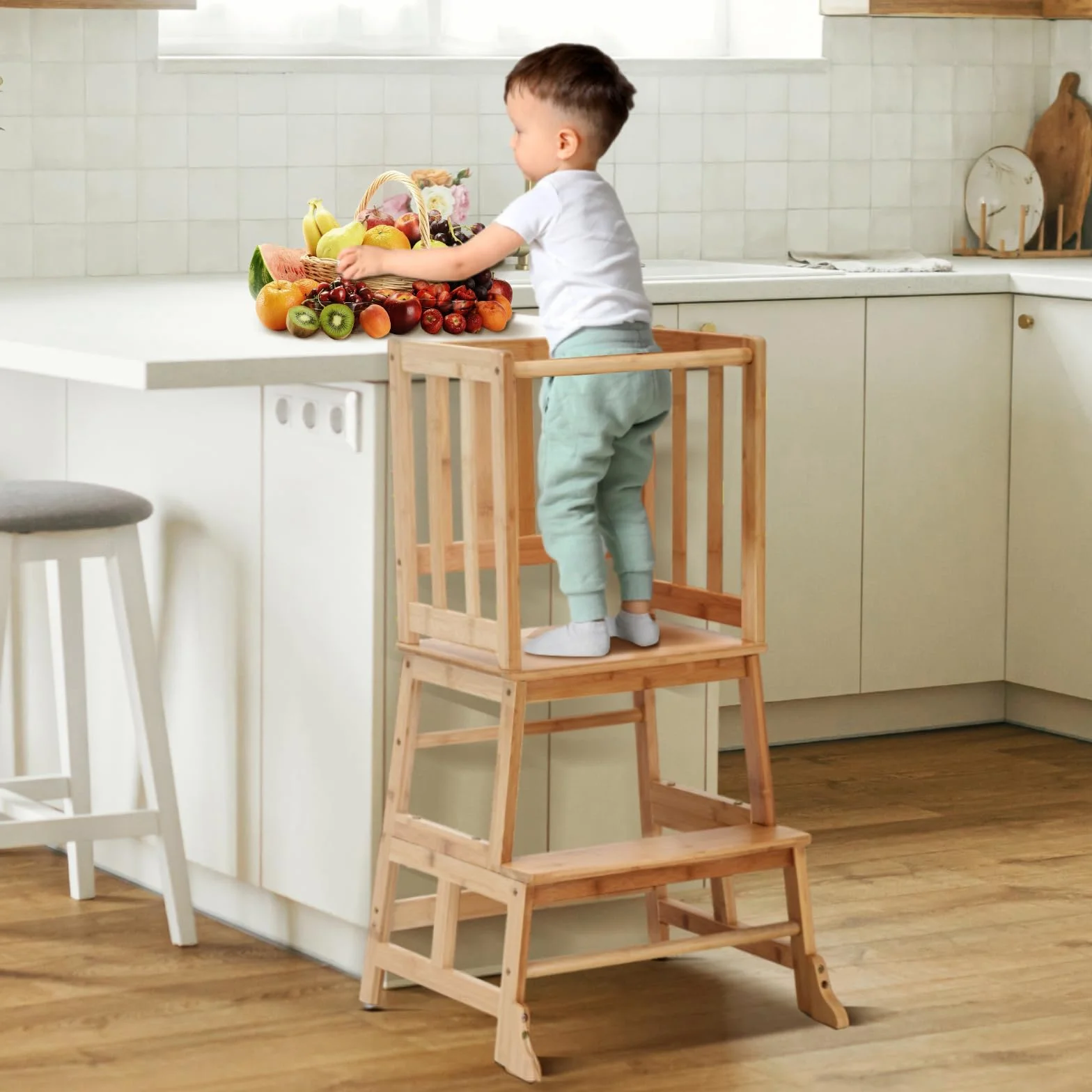 COSYLAND Torre de Aprendizaje Desde 18 Meses - Torre Aprendizaje para Niños - Protección Antivuelco y Barra de Seguridad - para Baño, Habitación Infantil y Cocina - Color Bambú