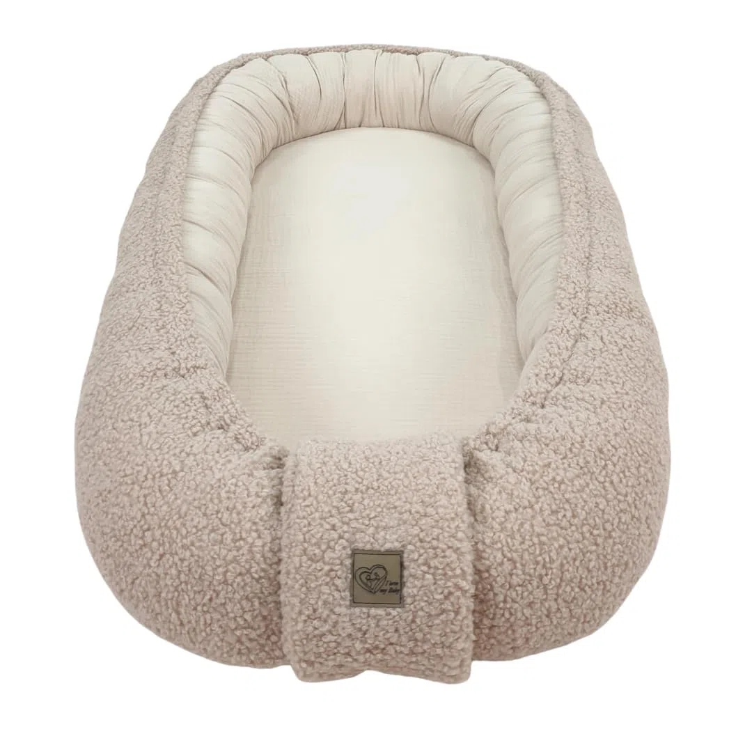WIKLINOPOL Babynest, nido para recién nacidos – Baby Nest 80x46 cm en Beige, nido portátil de muselina y suave peluche Teddy – nido bebé para recién nacido con colchón extraíble
