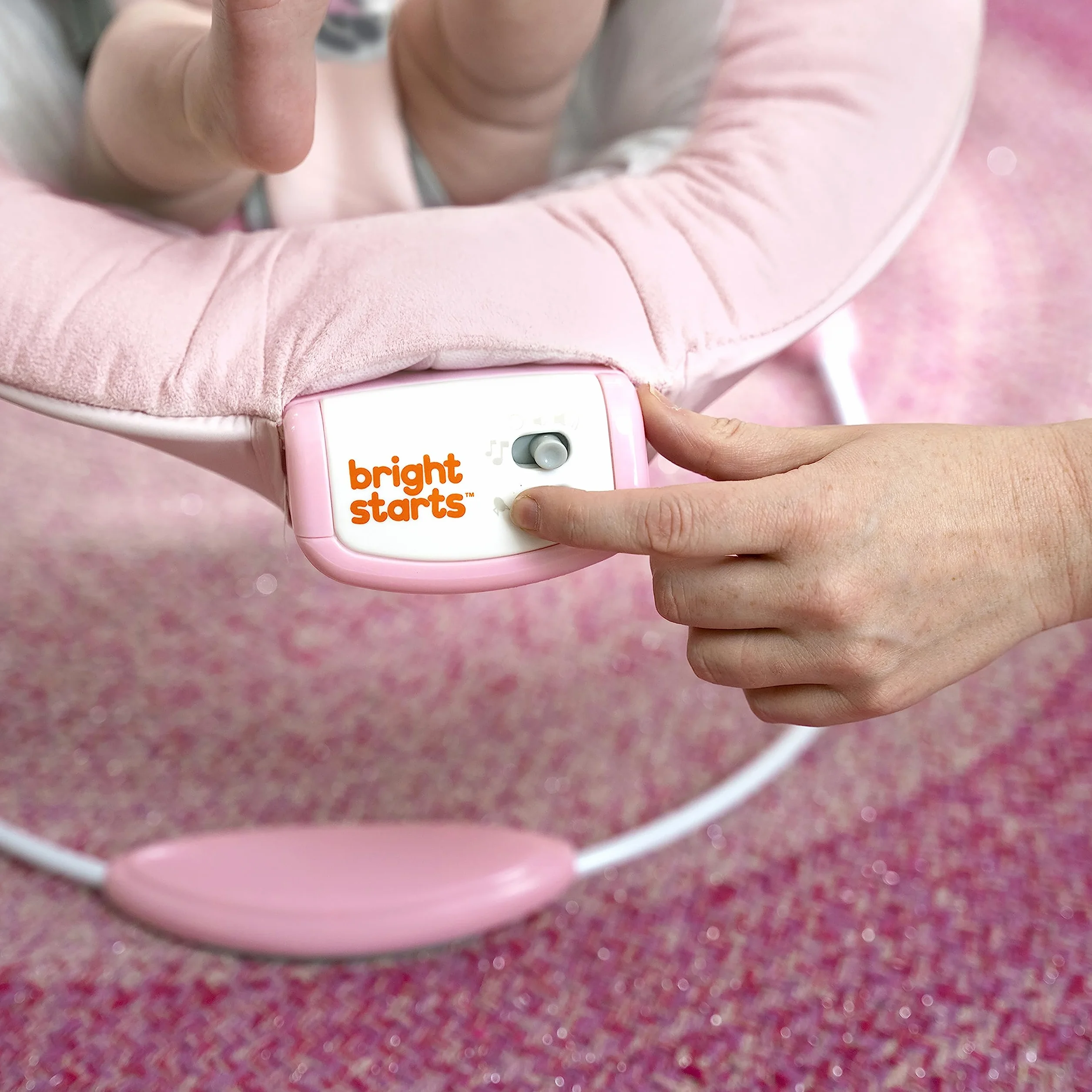 Bright Starts Disney Baby MINNIE MOUSE - Asiento Infantil Vibrador Cómodo - Música, Barra de Juguetes Removible, 0-6 Meses Hasta 9 kg (Rosy Skies)