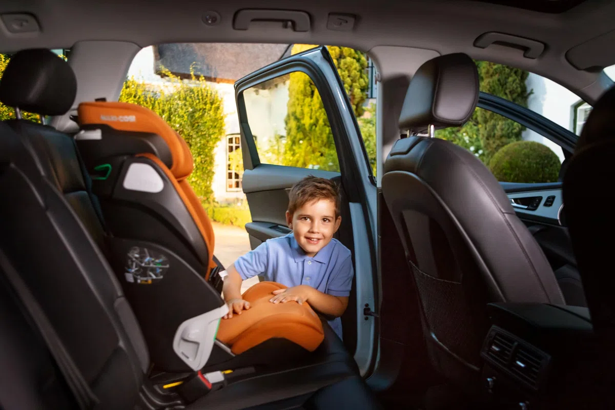 Maxi-Cosi - Silla De Auto Maxi-Cosi Kore Pro I-Size (100-150 Cm.) Authentic Grey Gris