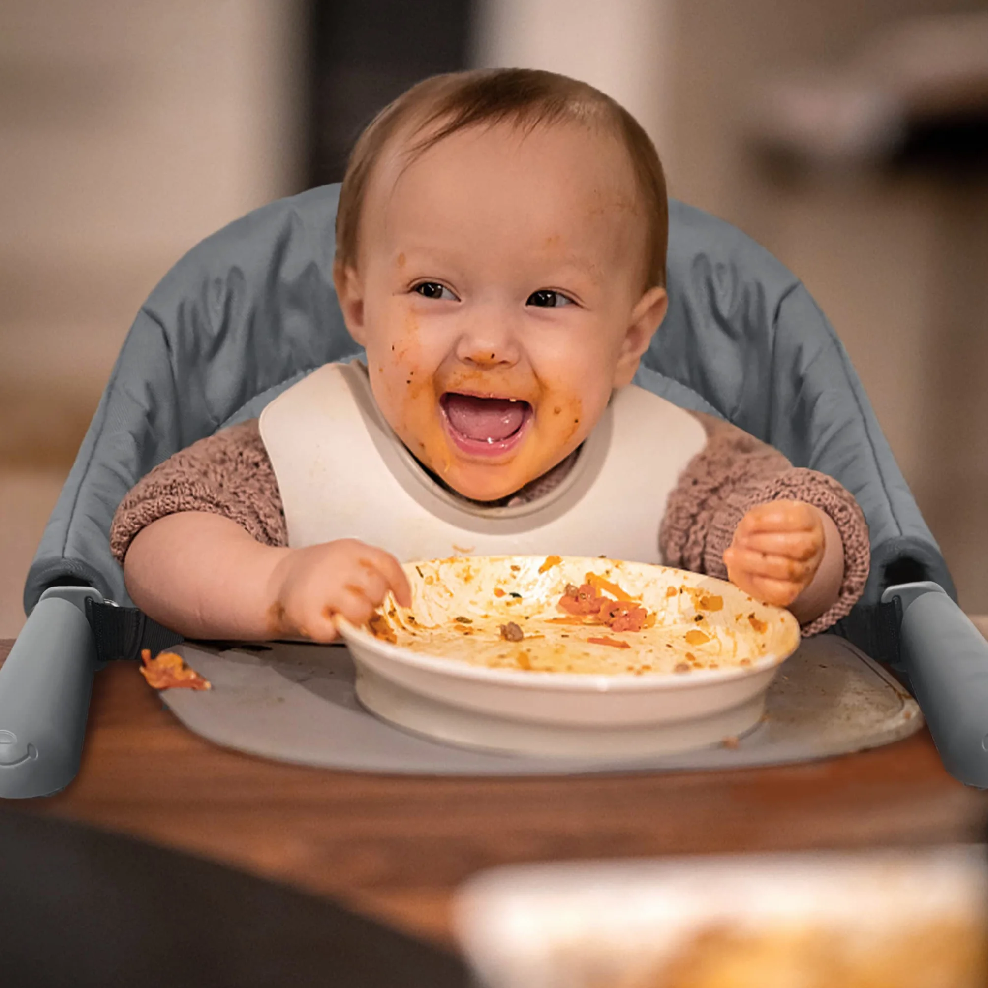 YUENFONG Asiento de mesa plegable para bebés, asiento para bebés con sujeción de deslizamiento y bolsa de asiento (gris)
