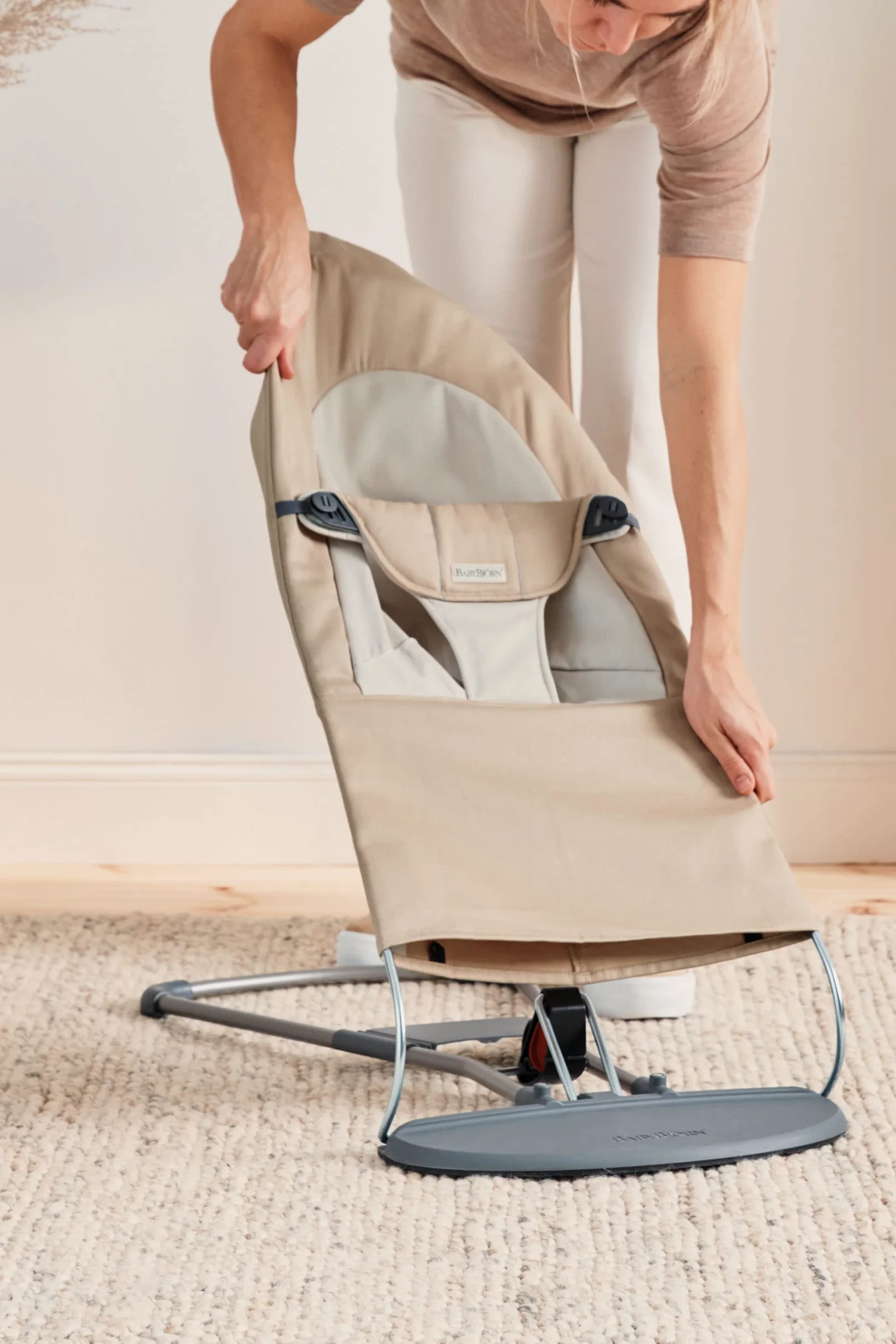 BabyBjörn Hamaca Balance Soft, Tejido, Caqui/Beige