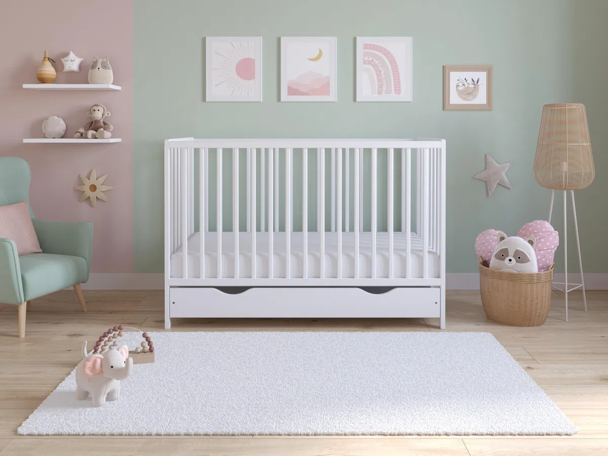 Love For Sleep Asher Cuna para Bebé 120x60 cm con Colchón de Espuma de Microfibra Acolchada – Cama Infantil de Madera Convertible en Cama para Niño con Cajón Grande y Barandilla Blanco